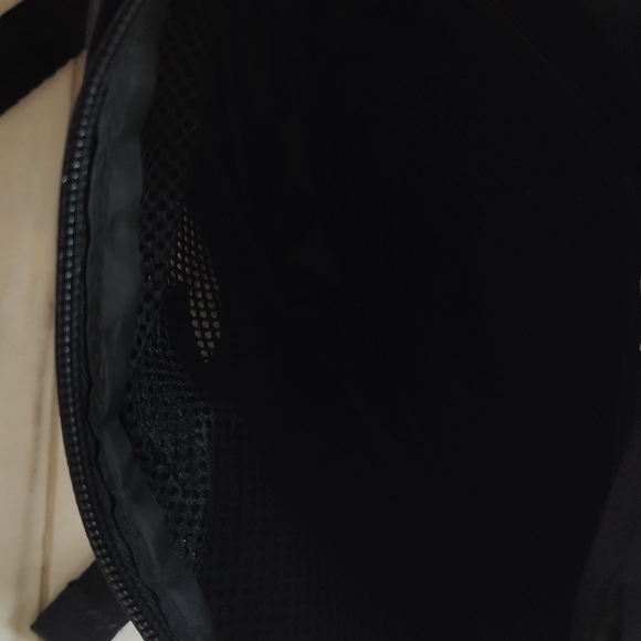 Adidas Unisex Black Large Size Fannypack - Picture 6 of 10